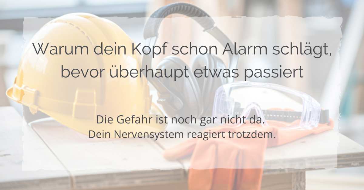 Warum dein Kopf schon Alarm schlägt, bevor überhaupt etwas passiert